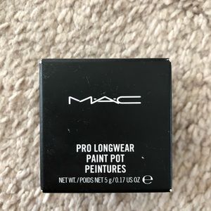 MAC paintpot In Bare Study